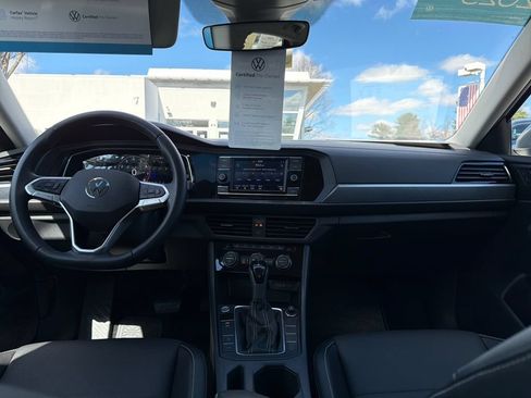 Certified 2023 Volkswagen Jetta SE FWD image 13