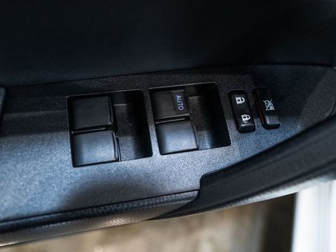 Used 2016 Toyota Corolla S image 15