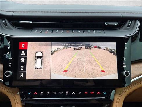 New 2026 Jeep Grand Cherokee Summit image 14