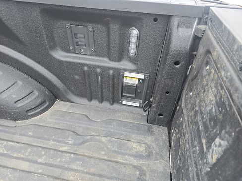 Used 2025 Ford F250 Platinum image 5