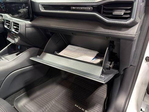 Used 2025 Ford Mustang GT Premium w/ GT Performance Package image 16