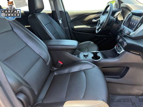 Used 2024 GMC Terrain SLT AWD/4WD image 15