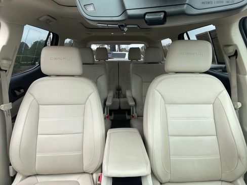 Used 2020 GMC Acadia Denali w/ Trailering Package image 29