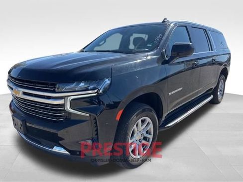 Used 2024 Chevrolet Suburban LT image 10