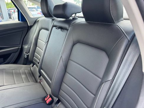 Used 2024 Volkswagen Jetta SE FWD image 17