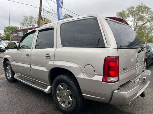 Used 2004 Cadillac Escalade AWD image 7