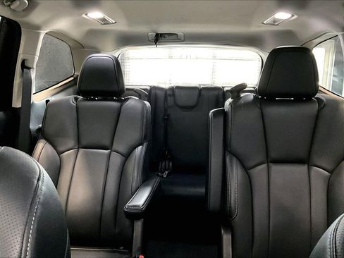 Used 2022 Subaru Ascent Limited image 16