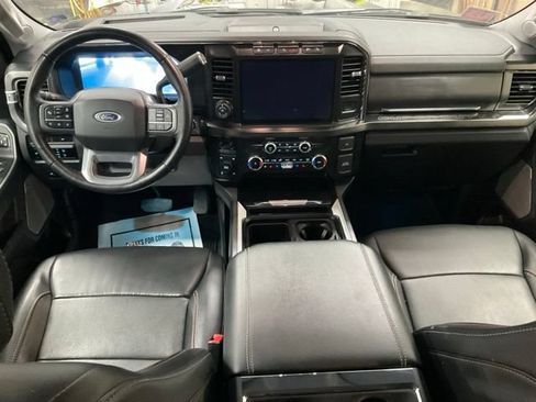 Used 2023 Ford F350 Lariat w/ Lariat Ultimate Package AWD/4WD image 9