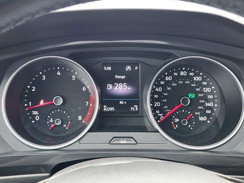 Used 2019 Volkswagen Tiguan SE w/ Panoramic Sunroof Package image 16