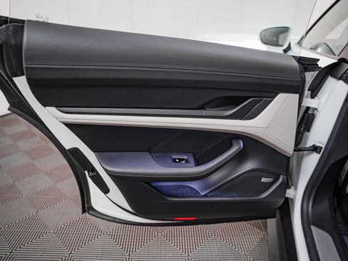 Certified 2021 Porsche Taycan 4S image 24