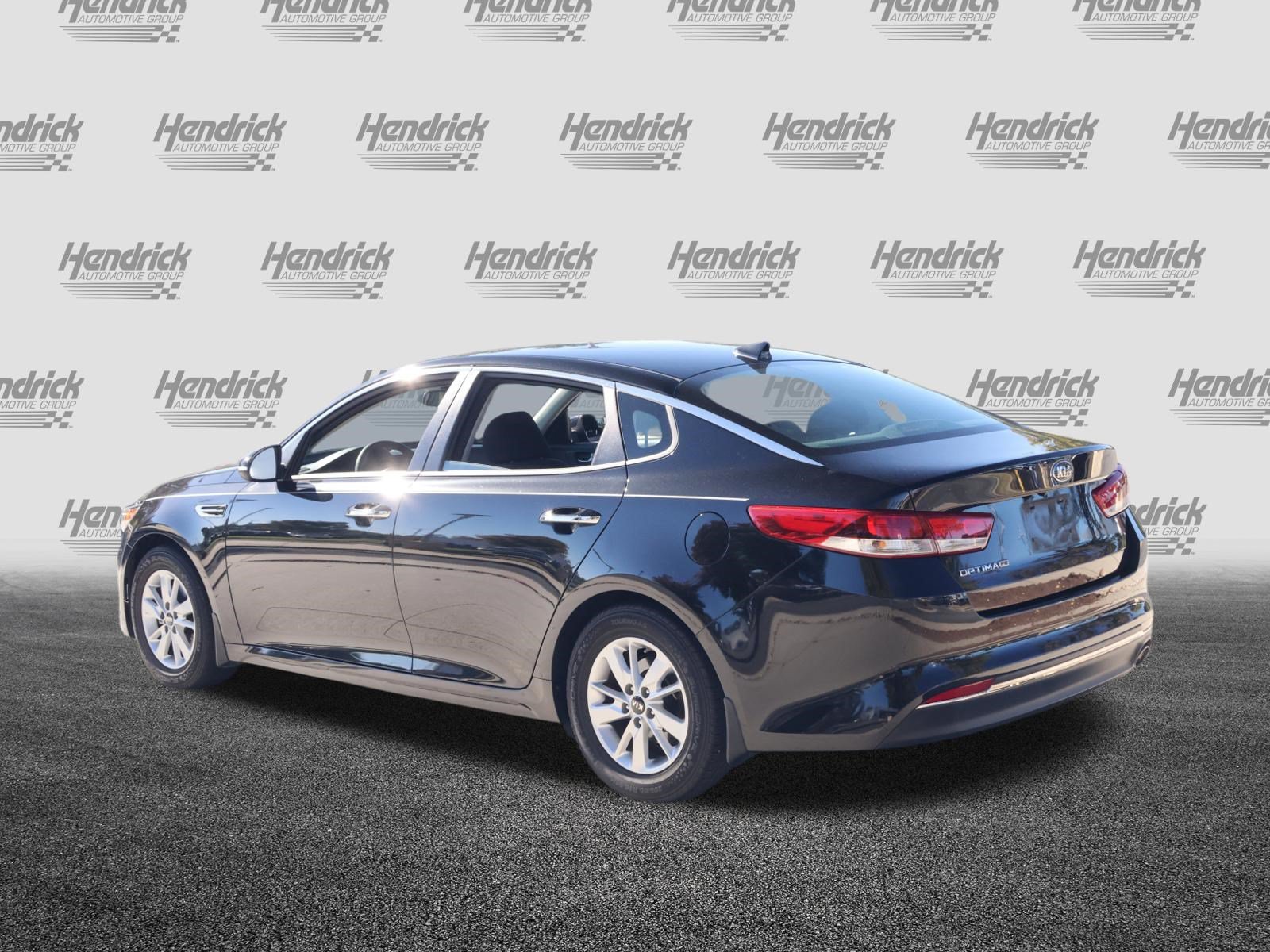 Used 2017 Kia Optima LX FWD image 7