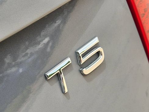Used 2022 Volvo XC90 T5 Momentum w/ Climate Package FWD image 19