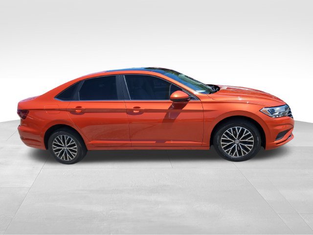 Used 2020 Volkswagen Jetta SE w/ SE Cold Weather Package FWD image 3