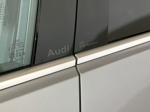 Certified 2025 Audi Q5 Premium w/ Convenience Package AWD/4WD image 28