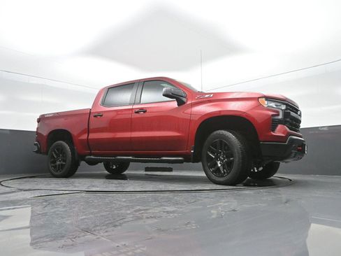 Used 2024 Chevrolet Silverado 1500 LT Trail Boss w/ Convenience Package II image 38