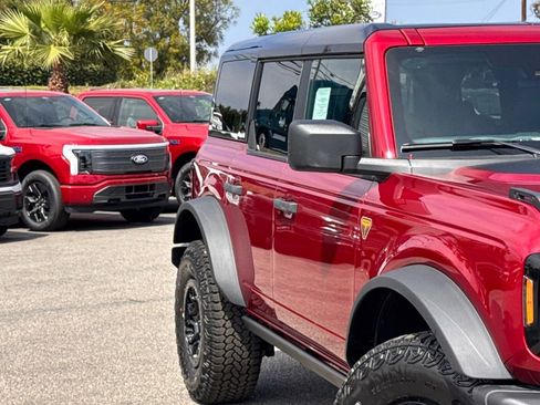 New 2026 Ford Bronco Badlands image 5