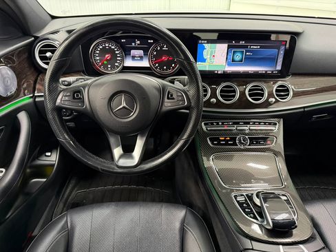 Used 2018 Mercedes-Benz E 400 4MATIC Wagon image 19