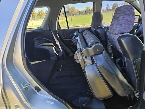 Used 2003 Honda CR-V LX image 34