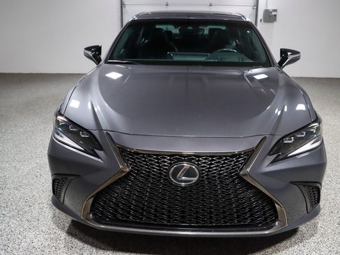 Used 2022 Lexus ES 350 F Sport FWD image 4