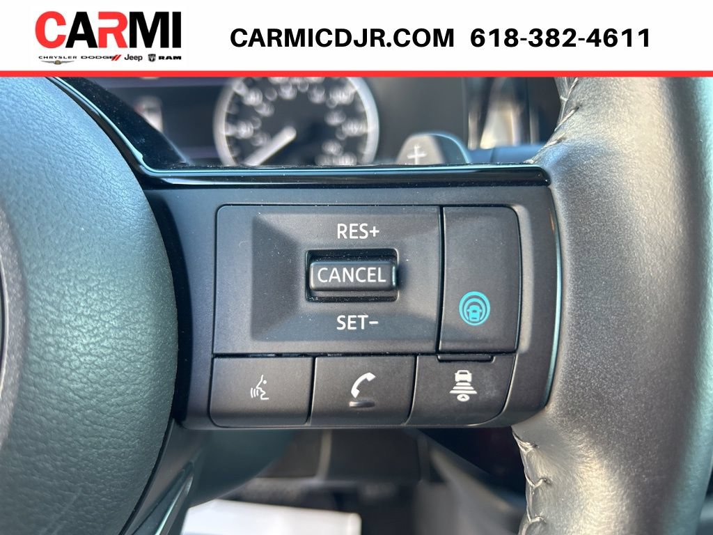 Used 2023 Nissan Pathfinder SL AWD/4WD image 15