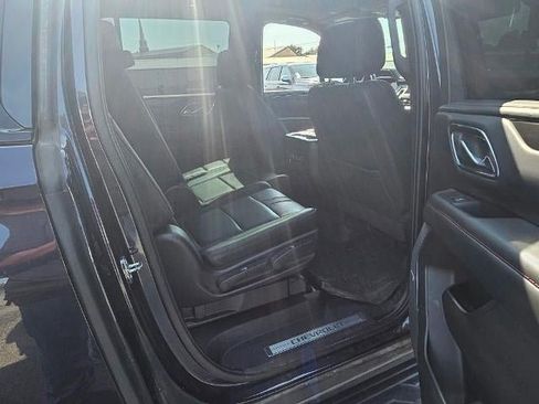 Used 2023 Chevrolet Suburban RST AWD/4WD image 10