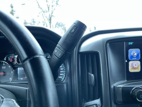 Used 2018 Chevrolet Silverado 1500 LT w/ All Star Edition image 16