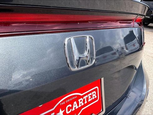 Used 2024 Honda Civic EX-L image 27