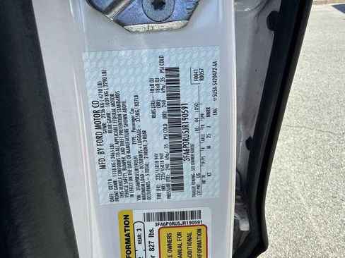 Used 2018 Ford Fusion Titanium FWD image 19