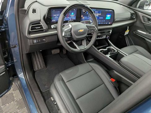 New 2026 Chevrolet Traverse LT w/ Enhanced Driving Package image 2