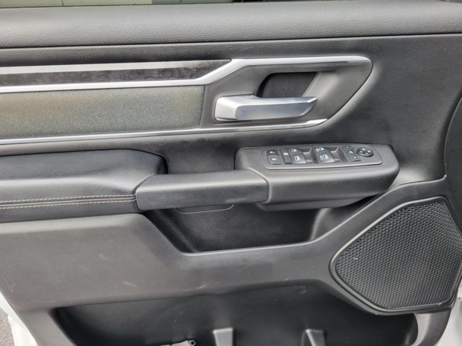 Used 2021 RAM 1500 Big Horn AWD/4WD image 12