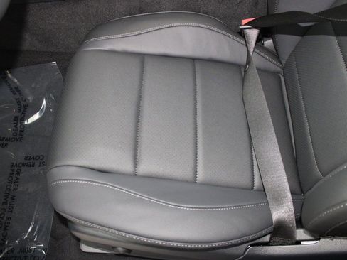 Used 2026 Mercedes-Benz GLS 450 4MATIC image 14