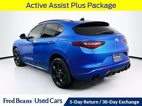 Used 2022 Alfa Romeo Stelvio Veloce AWD/4WD image 7