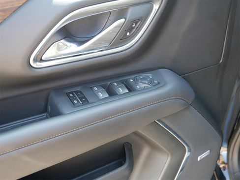 Used 2023 Chevrolet Suburban High Country w/ Max Trailering Package image 15