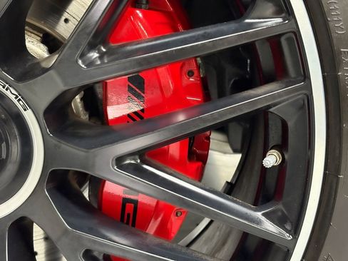 Used 2024 Mercedes-Benz GLS 63 AMG 4MATIC image 43