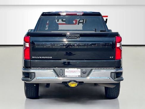 Used 2022 Chevrolet Silverado 1500 LT RWD image 6