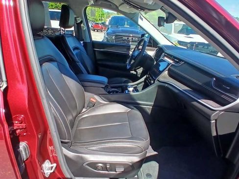 Certified 2023 Jeep Grand Cherokee Limited AWD/4WD image 17