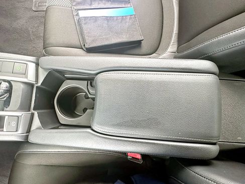 Used 2021 Honda Civic Sport image 27