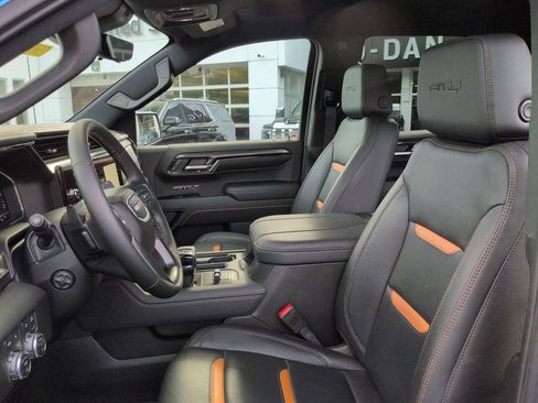 Certified 2024 GMC Sierra 1500 AT4 w/ Technology Package AWD/4WD image 12