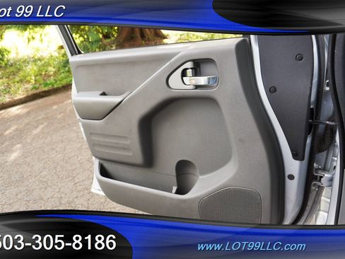Used 2016 Nissan Frontier SV AWD/4WD image 23