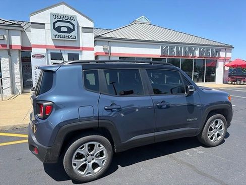 Used 2023 Jeep Renegade Limited AWD/4WD image 5
