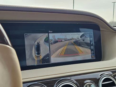Used 2019 Mercedes-Benz S 560 Sedan image 30