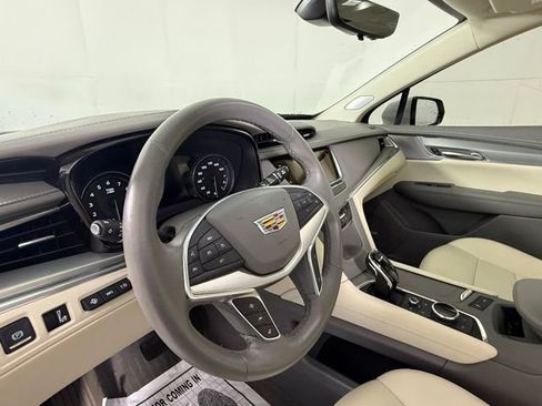 Used 2024 Cadillac XT5 Premium Luxury w/ Technology Package FWD image 19