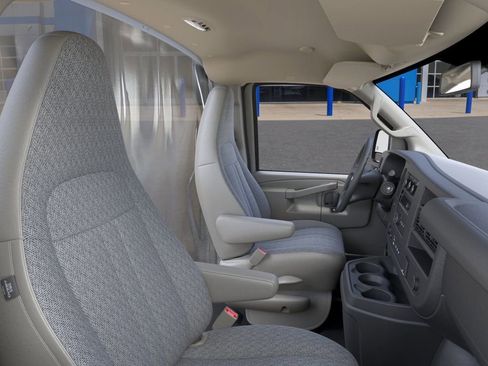 New 2026 Chevrolet Express 3500 w/ Power Convenience Package RWD image 18