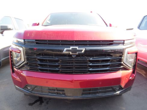 Used 2025 Chevrolet Tahoe RST w/ Advanced Technology Package AWD/4WD image 2