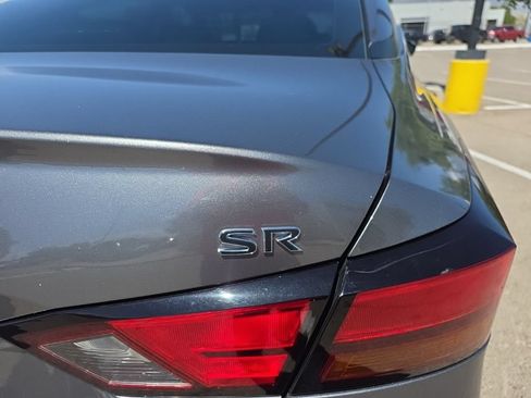 Used 2022 Nissan Altima 2.5 SR FWD image 6