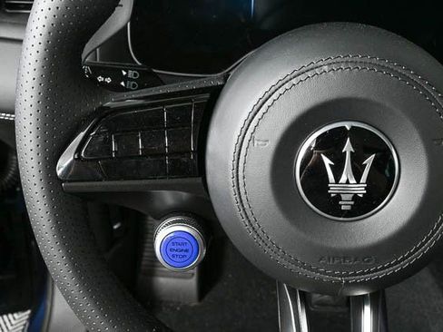 New 2025 Maserati Grecale Modena image 11