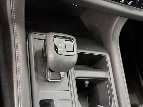 Used 2024 Nissan Pathfinder S AWD/4WD image 24