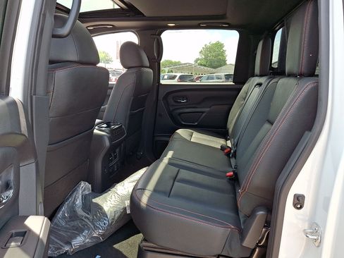 Certified 2024 Nissan Titan PRO-4X w/ Pro-4x Convenience Package AWD/4WD image 10