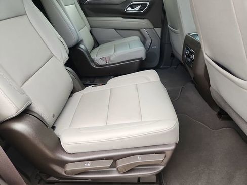 Used 2023 Chevrolet Tahoe LT w/ Luxury Package AWD/4WD image 27