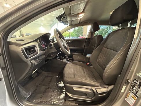 Used 2021 Kia Rio S w/ Technology Package FWD image 11